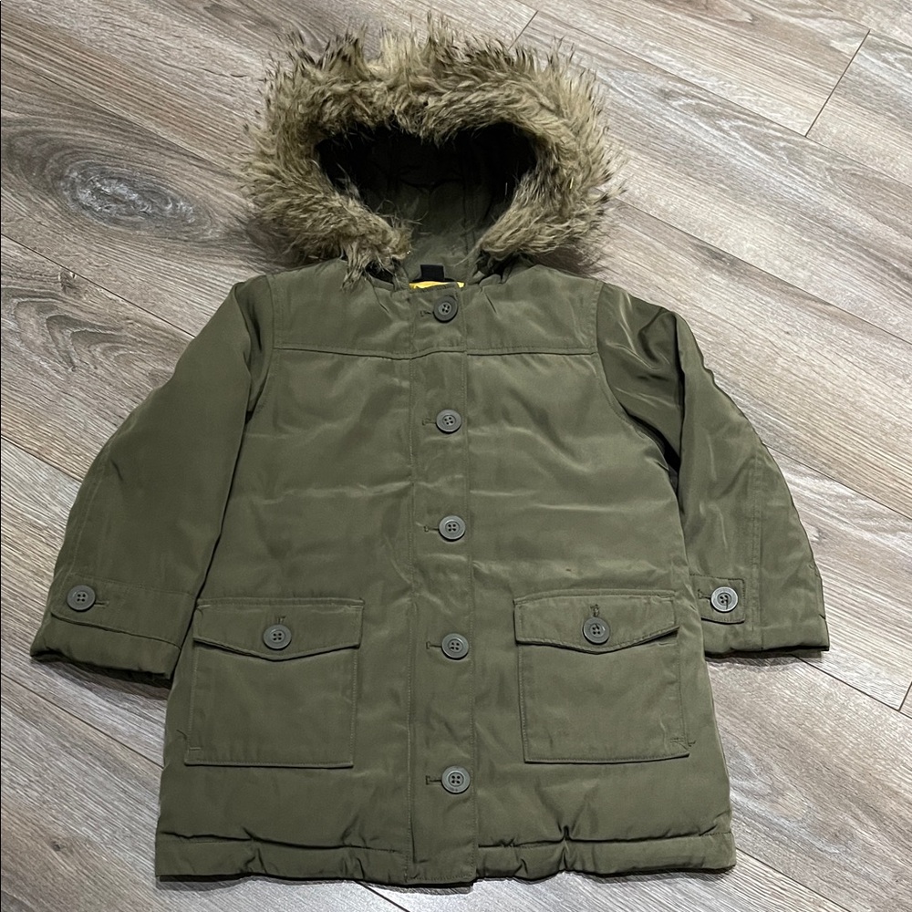$10 w/ min $20 spend- GAP size 5T Olive Green Puffer Jacket with Fur Hood